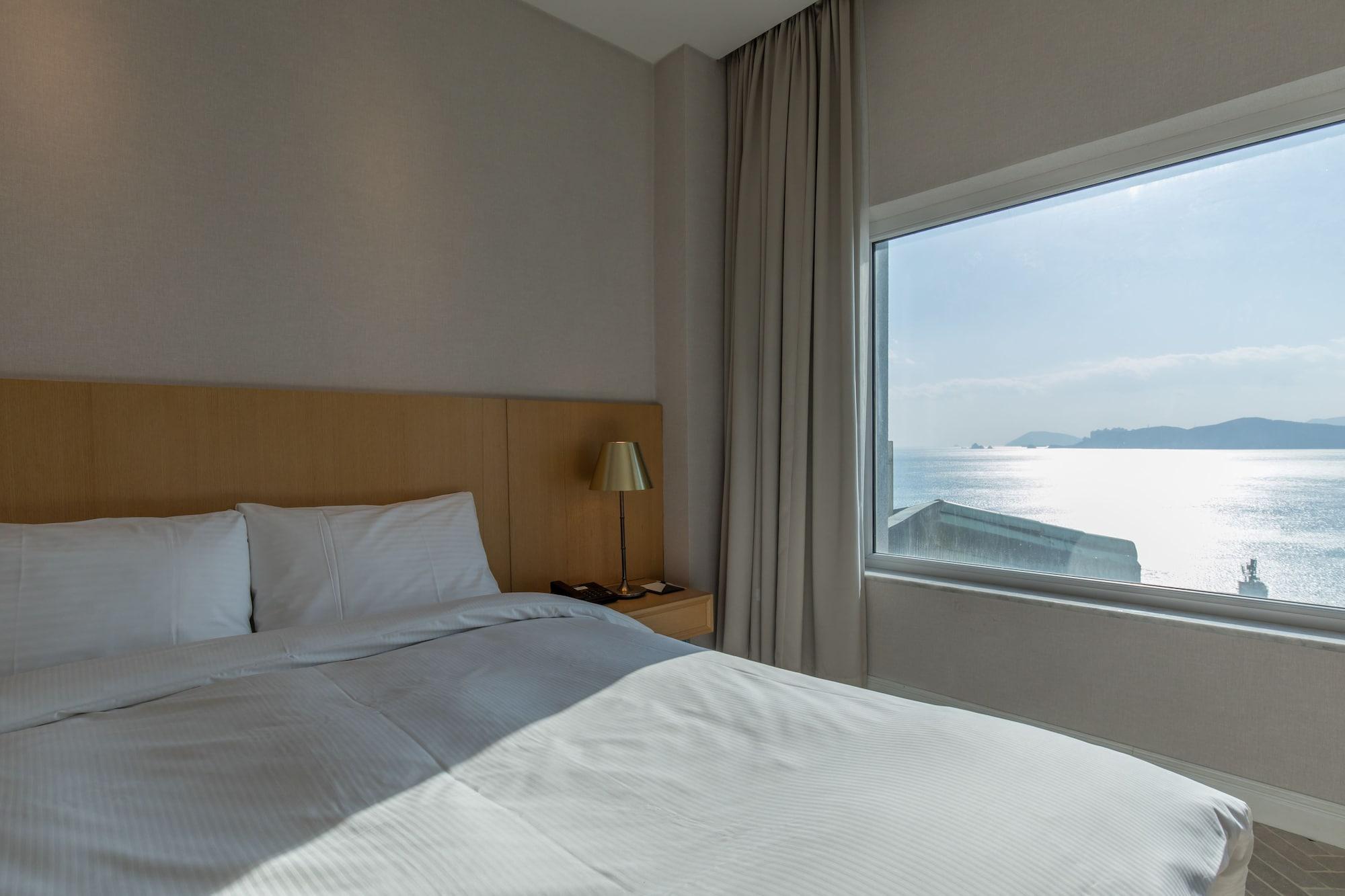 Hotel Illua Busan Exterior photo